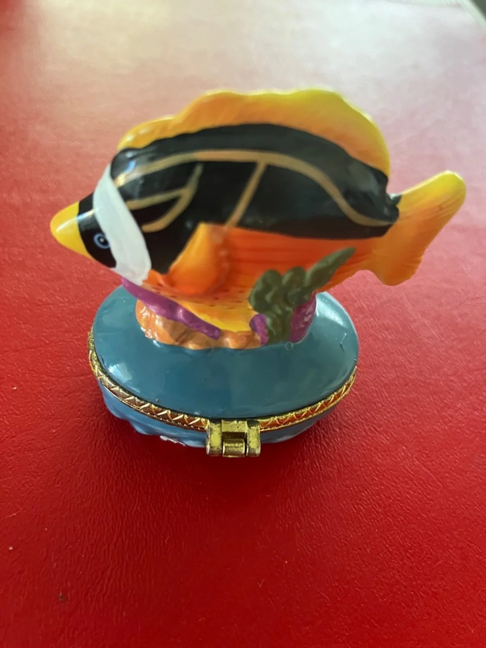 Vintage Porcelain Hinged Tropical Fish Trinket Box 6”L6.5”H 1.75”W